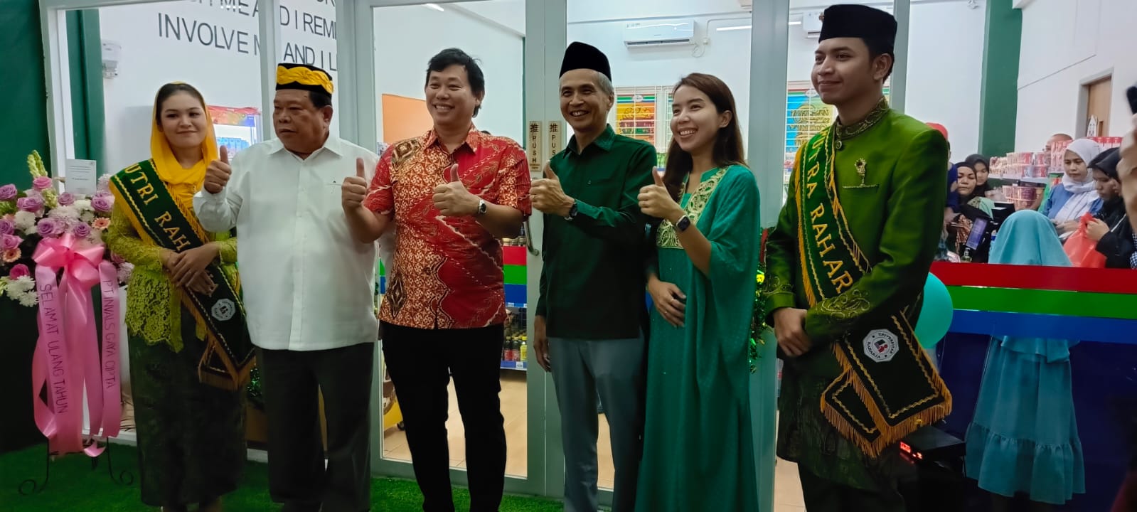 UR Mart dan iCafe Universitas Raharja